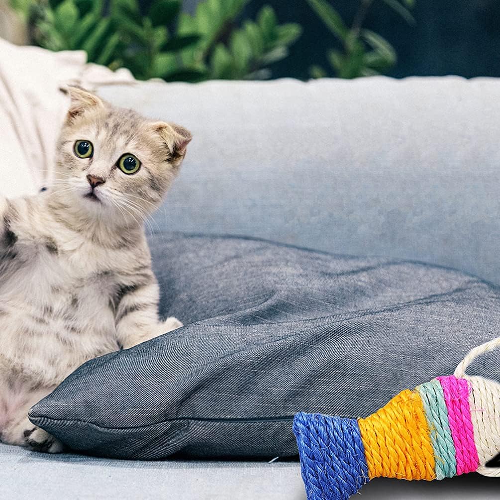Sisal Rope Cat Scratch Board – Fish-Shaped Scratching Pad & Claw Grinder Toy for Cats & Kittens