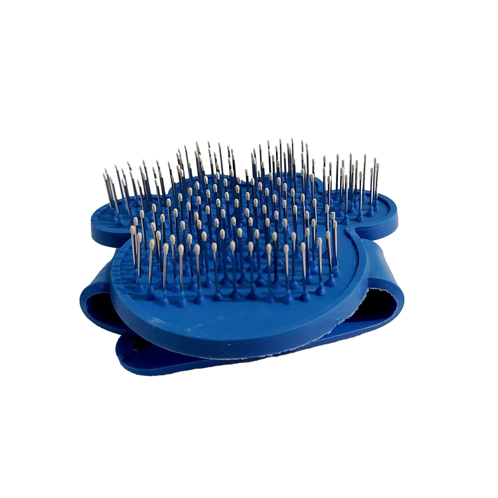 Pet Rubber Grooming Brush – Adjustable Loop Handle with Stainless Steel Pins for Dogs & Cats (Blue)